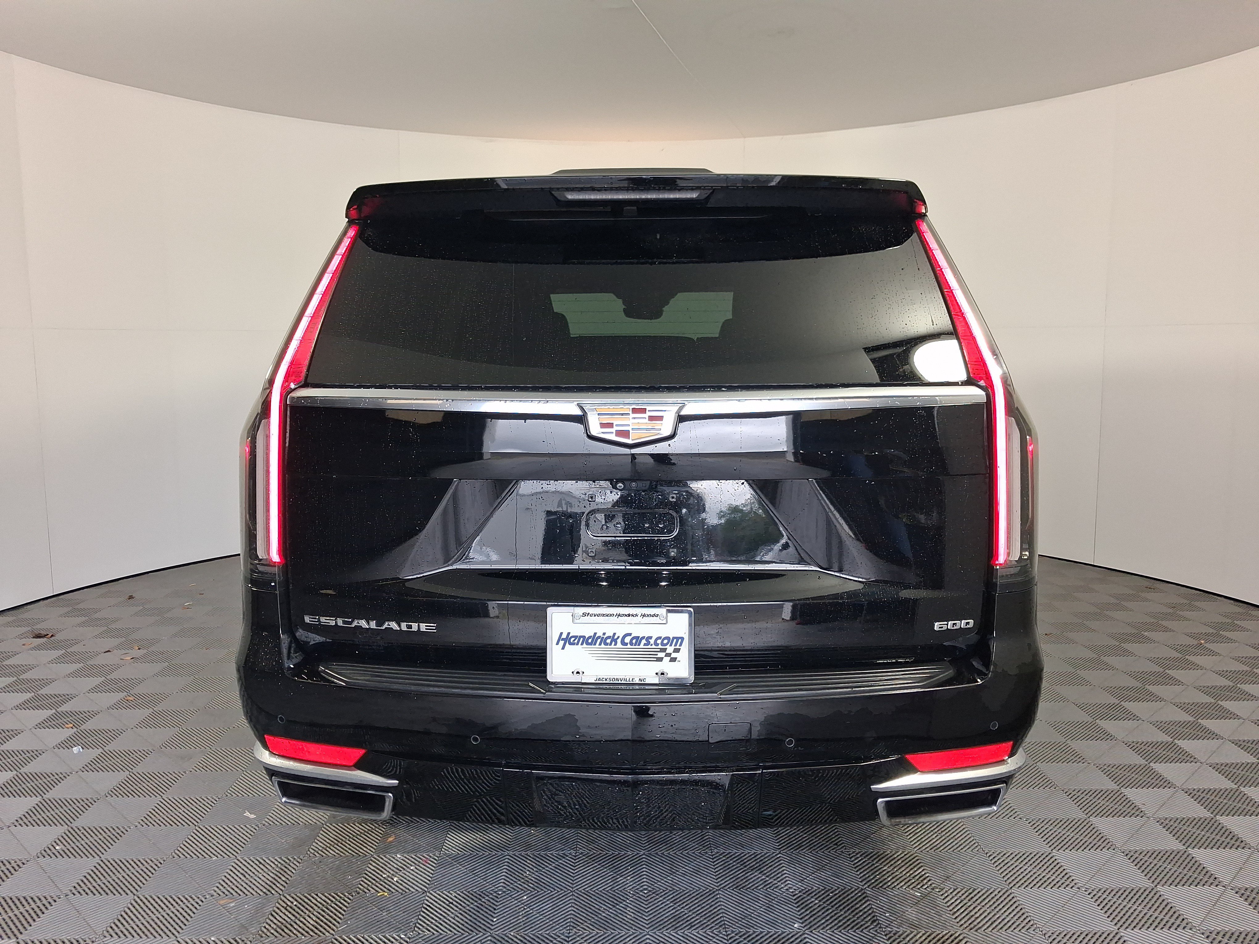Used 2022 Cadillac Escalade Premium Luxury AWD/4WD image 9