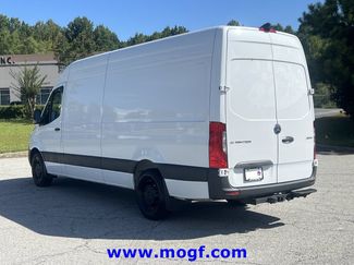 Used 2025 Mercedes-Benz Sprinter 2500 video 2
