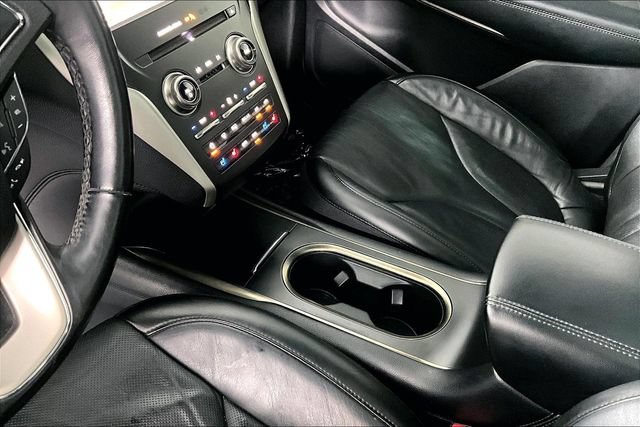 Used 2019 Lincoln MKC Reserve w/ MKC Climate Package FWD image 18