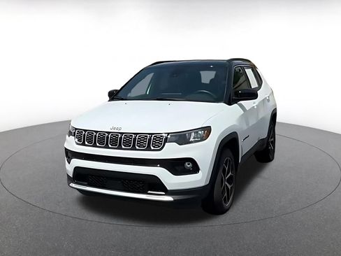 Used 2025 Jeep Compass Limited AWD/4WD image 6