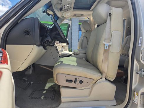 Used 2004 Cadillac Escalade ESV Platinum AWD/4WD image 19