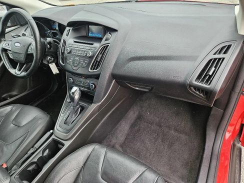 Used 2015 Ford Focus SE w/ Equipment Group 201A FWD image 15
