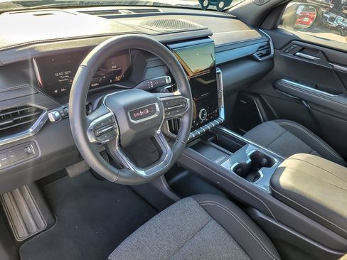 Certified 2025 GMC Acadia Elevation image 8