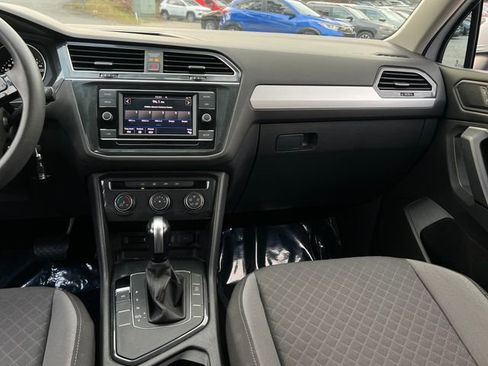 Used 2019 Volkswagen Tiguan S image 15