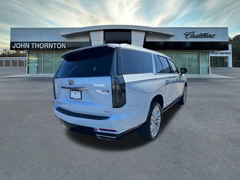 New 2026 Cadillac Escalade ESV Luxury w/ Touring Package RWD image 5