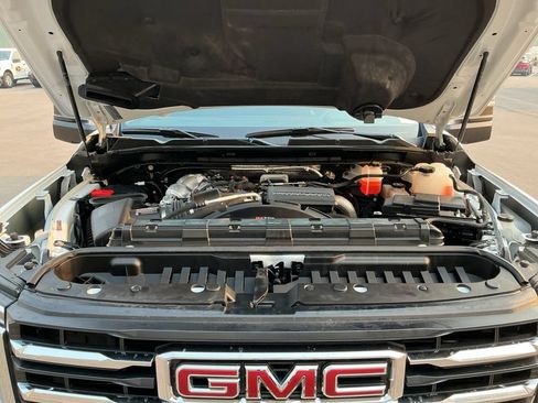 Certified 2025 GMC Sierra 2500 SLE AWD/4WD image 24