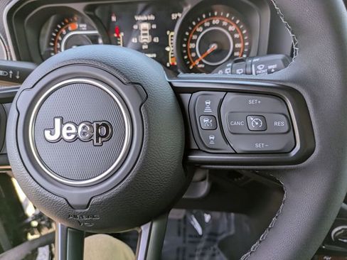 New 2026 Jeep Wrangler Unlimited Rubicon AWD/4WD image 16