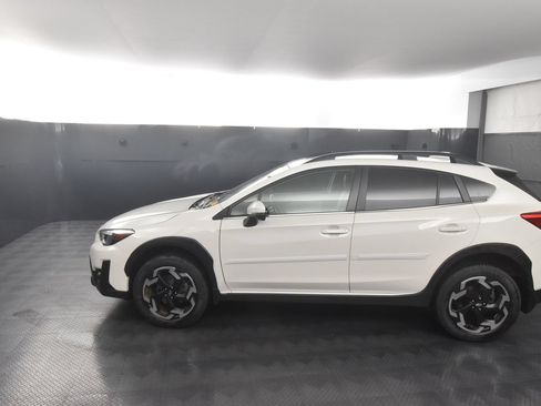 Used 2021 Subaru Crosstrek 2.5i Limited w/ Moonroof Package 1 AWD/4WD image 7