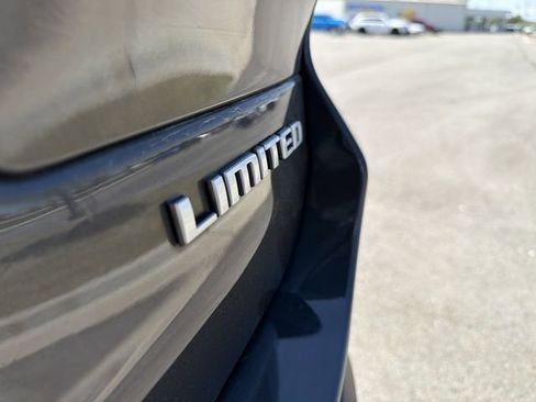 Used 2024 Jeep Grand Cherokee L Limited w/ Luxury Tech Group II image 48