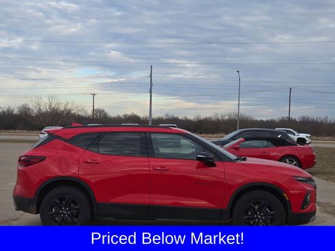 Used 2021 Chevrolet Blazer LT image 3
