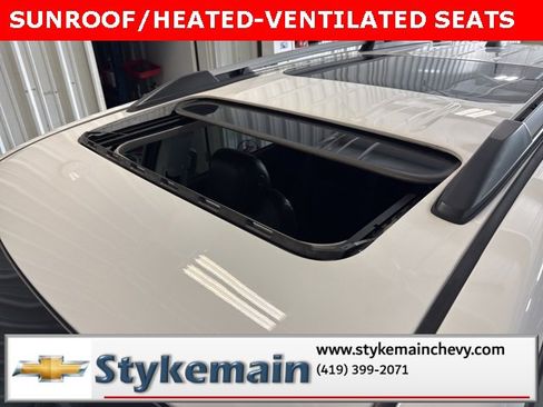 Used 2017 GMC Acadia Limited SLT image 2