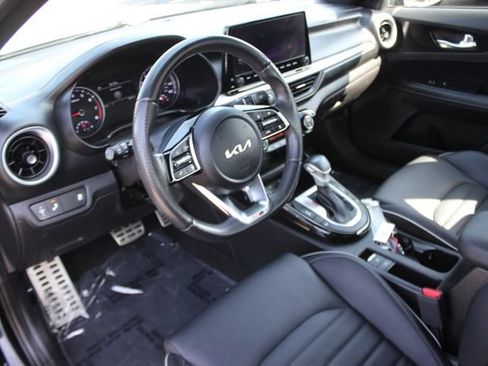 Used 2023 Kia Forte GT-Line w/ GT-Line Premium Package FWD image 3