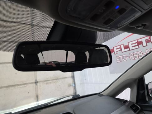 Used 2016 Honda Odyssey Touring Elite image 40