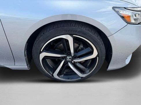 Used 2018 Honda Accord Sport image 31
