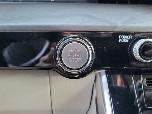 Used 2024 Kia Carnival SX image 12