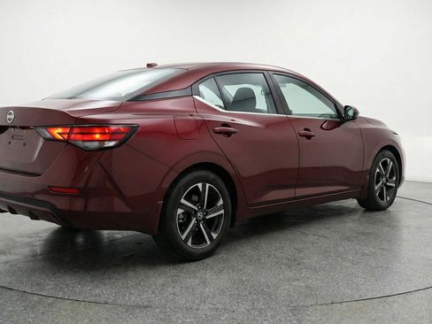 Used 2025 Nissan Sentra SV FWD image 9