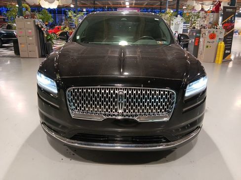 Used 2023 Lincoln Nautilus Reserve AWD/4WD image 6