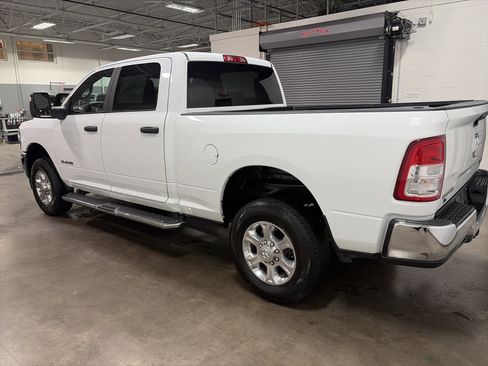 Used 2024 RAM 2500 Big Horn AWD/4WD image 5