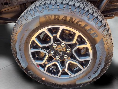 Used 2023 Ford F150 XLT w/ Equipment Group 302A High AWD/4WD image 7