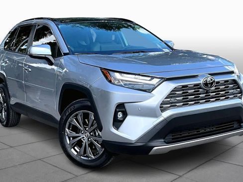 Used 2025 Toyota RAV4 Limited image 2