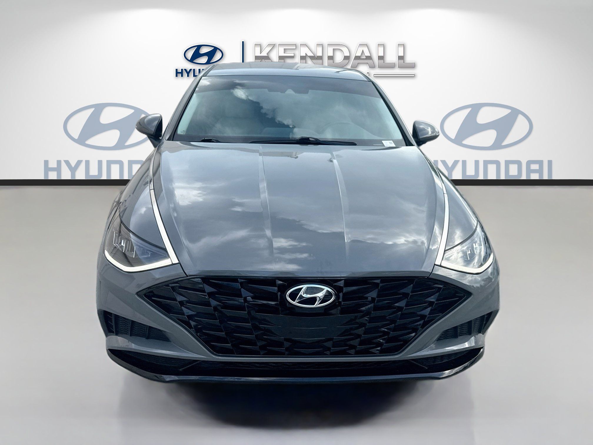 Used 2023 Hyundai Sonata SEL FWD image 2