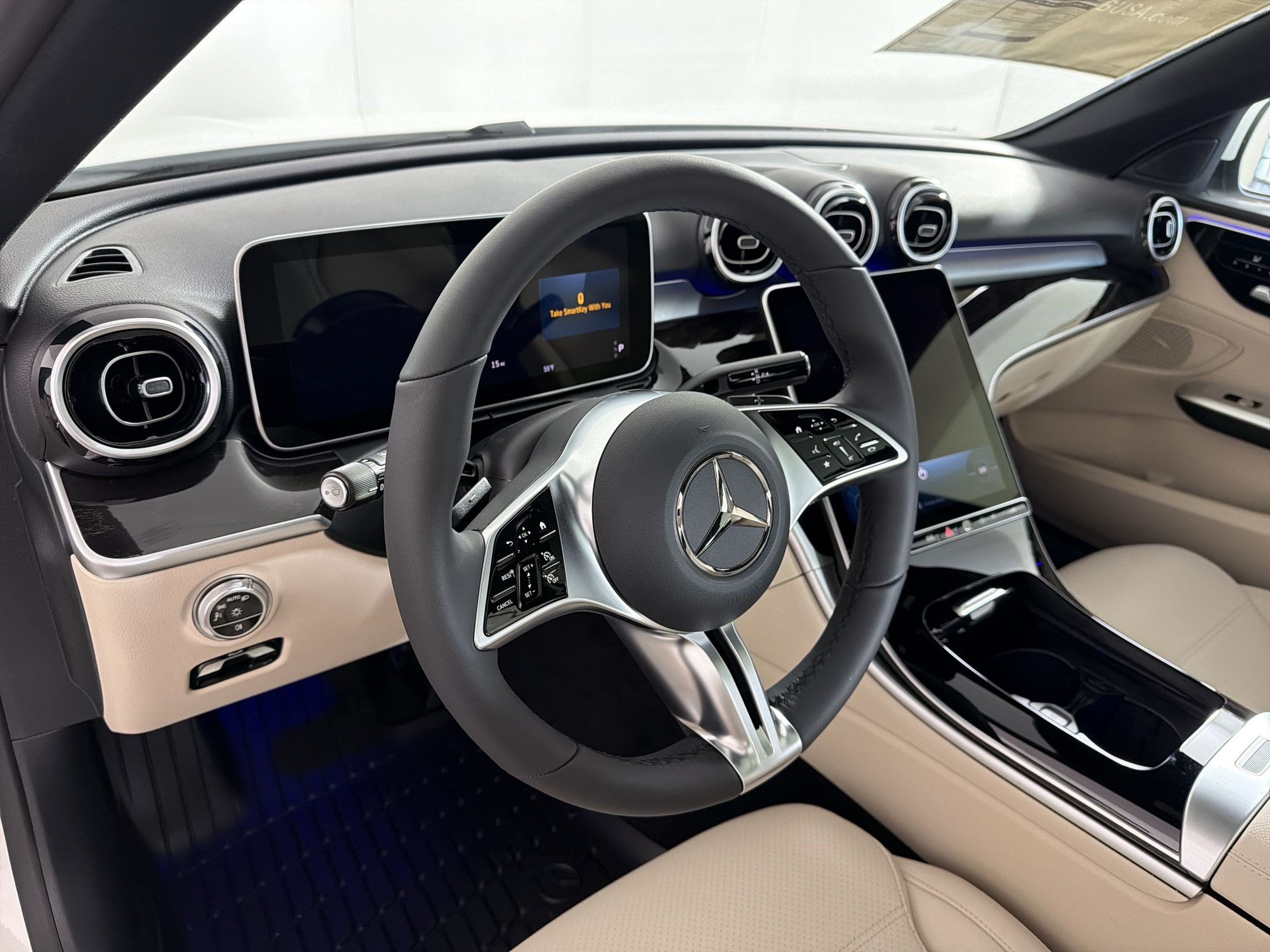 Used 2026 Mercedes-Benz C 300 4MATIC Sedan image 4