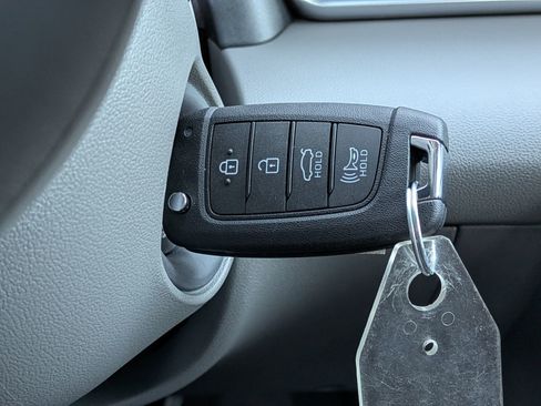 New 2026 Hyundai Elantra SE image 12