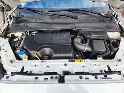 Used 2018 Jaguar E-PACE SE image 20