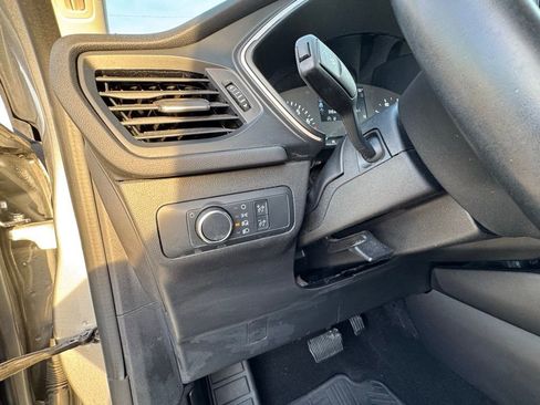 Used 2022 Ford Escape SE w/ Cold Weather Package image 22