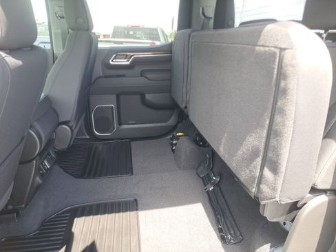 Used 2025 Chevrolet Silverado 1500 LT AWD/4WD image 30