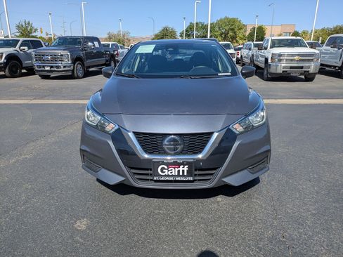 Used 2021 Nissan Versa S FWD image 9