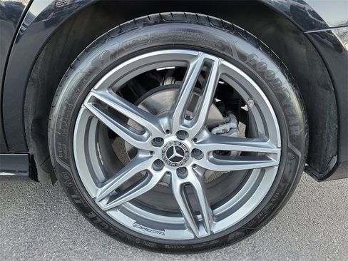 Used 2020 Mercedes-Benz E 350 Sedan image 11