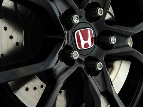 Used 2017 Honda Civic Type R image 22
