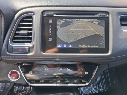 Used 2017 Honda HR-V EX image 15