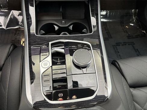 New 2026 BMW X5 xDrive40i w/ M Sport Package image 23