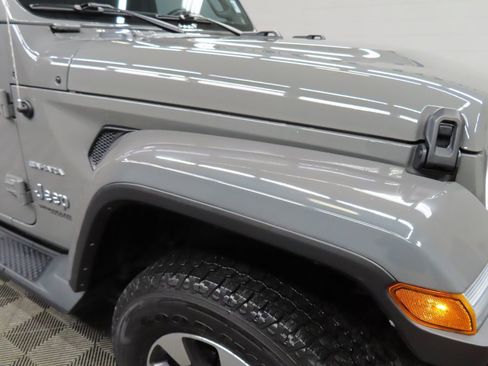 Used 2022 Jeep Wrangler Unlimited Sahara w/ LED Lighting Group image 26