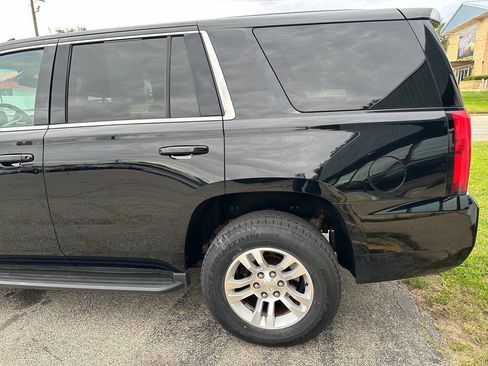 Used 2017 Chevrolet Tahoe Special Service 4x4 4dr SUV w/ Max Trailering Package image 11