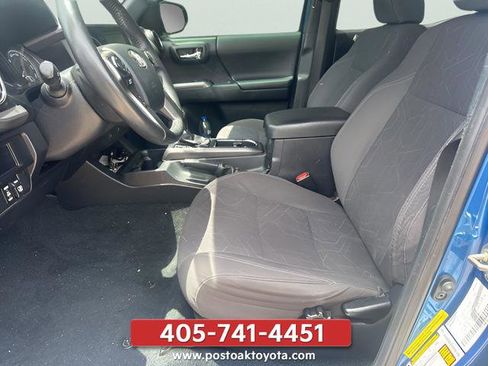 Used 2017 Toyota Tacoma TRD Sport RWD image 28