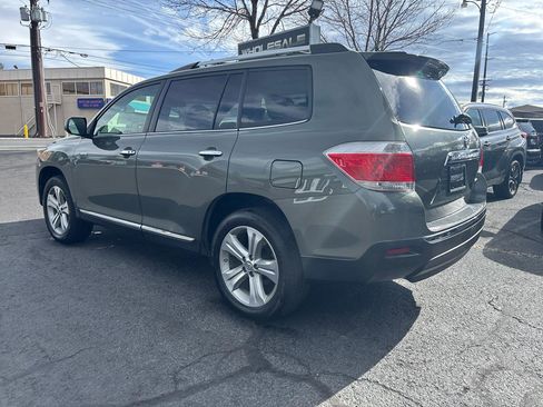 Used 2013 Toyota Highlander Limited image 4