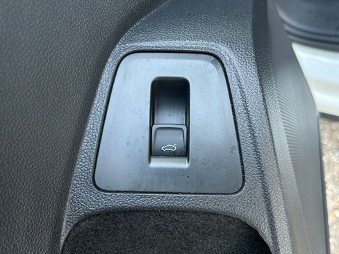 Used 2024 Volkswagen Tiguan SEL R-Line image 21