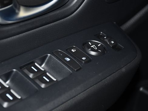 Certified 2025 Honda Pilot Touring image 33