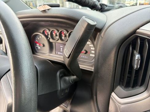 Used 2023 Chevrolet Silverado 1500 Custom image 21