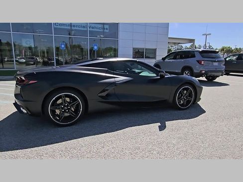 Used 2022 Chevrolet Corvette Stingray Convertible w/ 1LT image 34