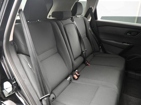 Used 2025 Nissan Rogue S image 13