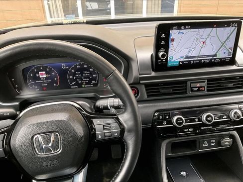 Used 2024 Honda Pilot Elite image 19