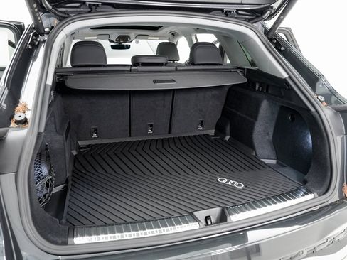 New 2025 Audi Q5 Premium Plus image 23