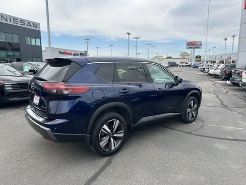 Used 2025 Nissan Rogue SL w/ Tech Package AWD/4WD image 12