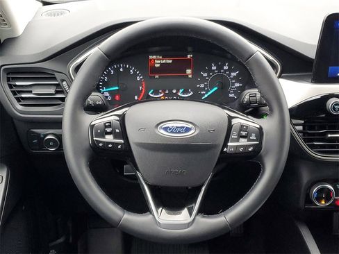 Used 2022 Ford Escape SEL image 22