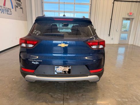 Used 2022 Chevrolet TrailBlazer LT w/ Convenience Package image 5