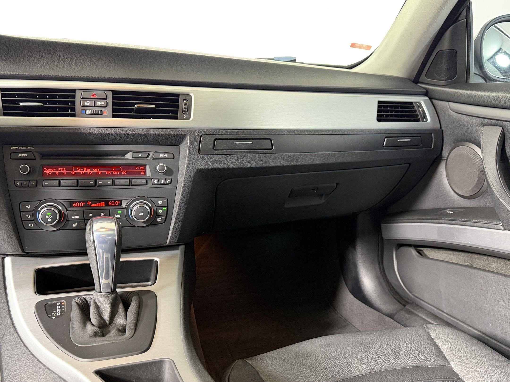 Used 2011 BMW 328i Coupe RWD image 28